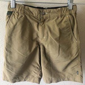 Howler Brothers kids’ horizon hybrid short XL, fits more like a medium. Khaki